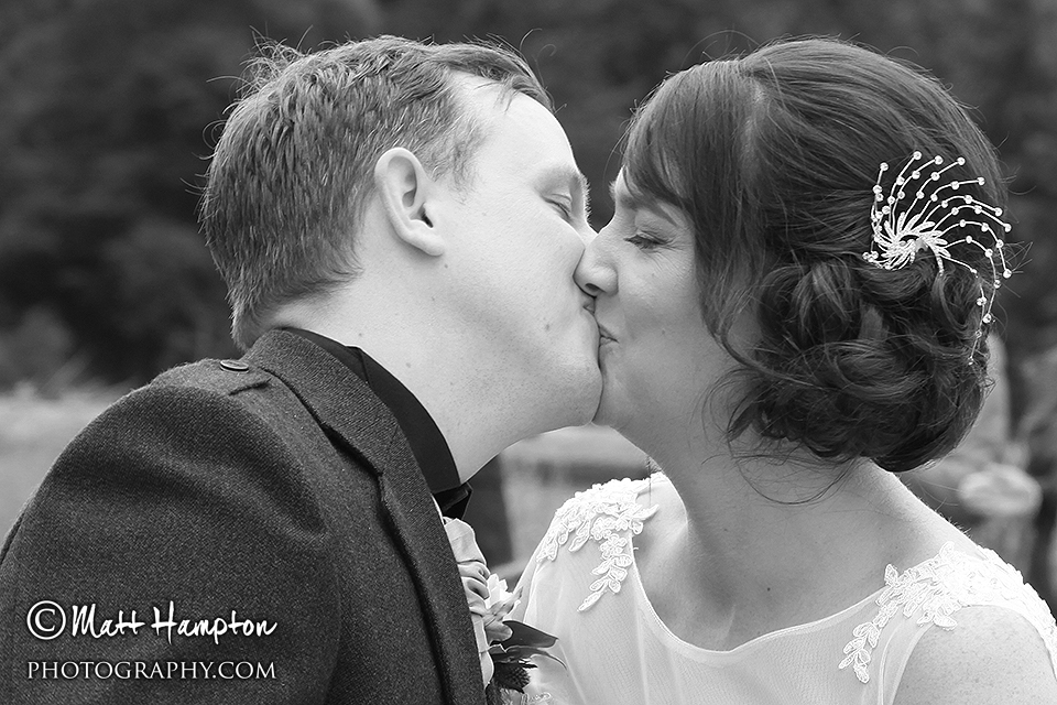 Wedding Kiss